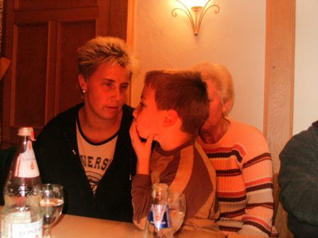  Mutter-Sohn Gespräch